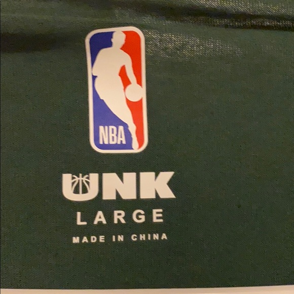 Milwaukee Tee - Picture 4 of 5